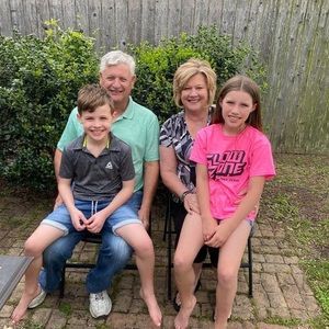 Meet your Posher, Debra